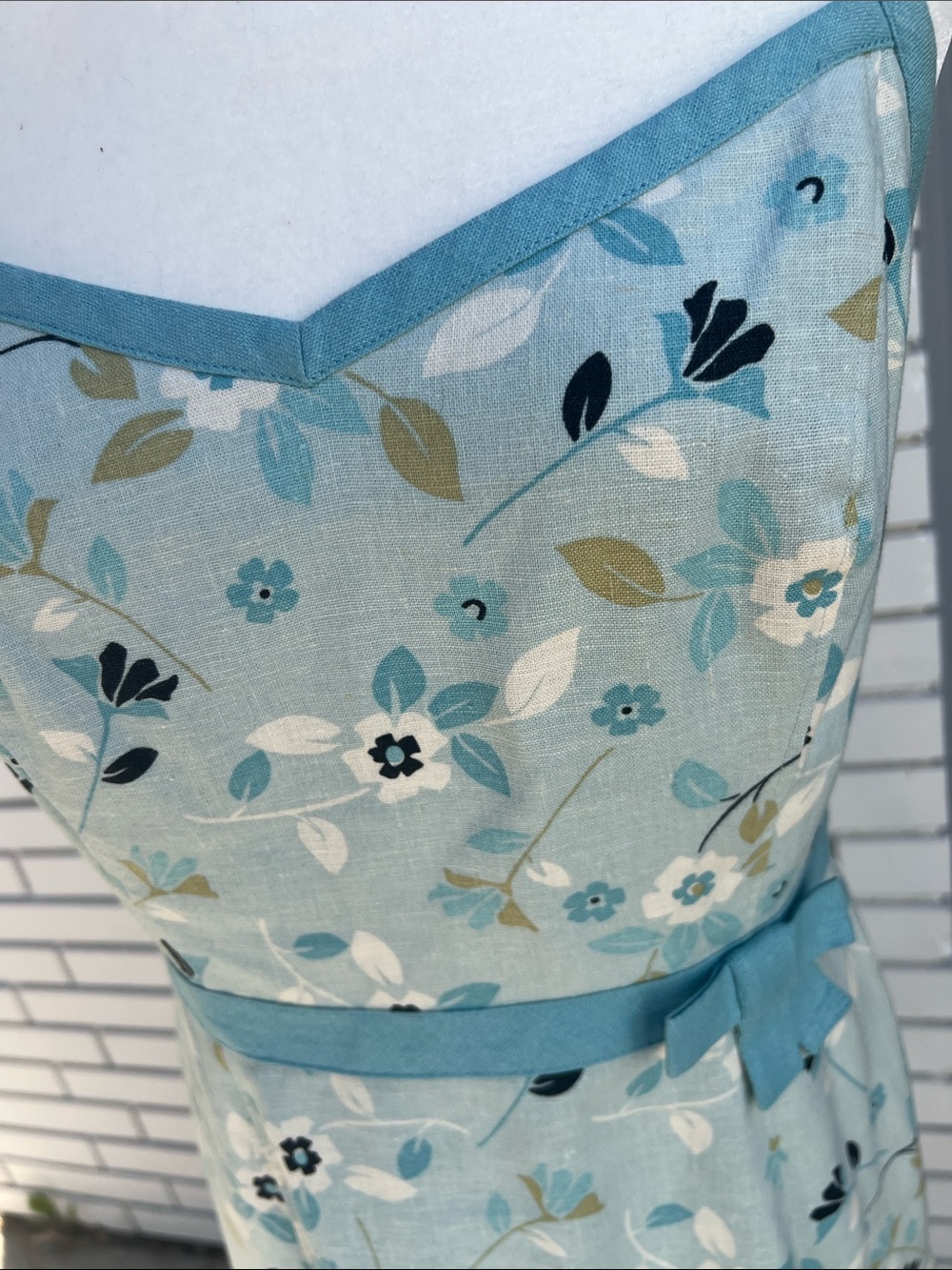LOFT Light Blue Floral Linen-Blend A-Line Dress sz 6 - Picture 3 of 8